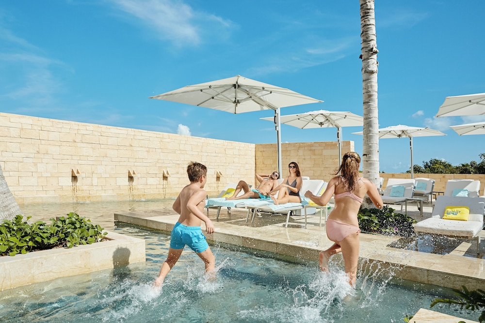 Family Selection At Grand Palladium Costa Mujeres Resort Spa All Inclusive 19/45