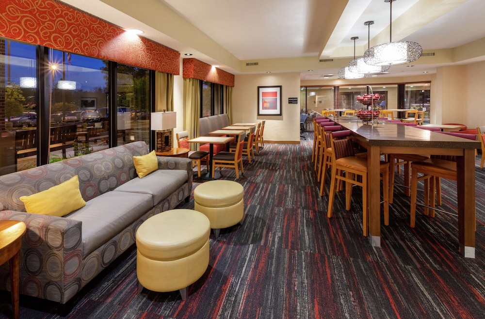 Hampton Inn Minneapolis Eagan 33/45