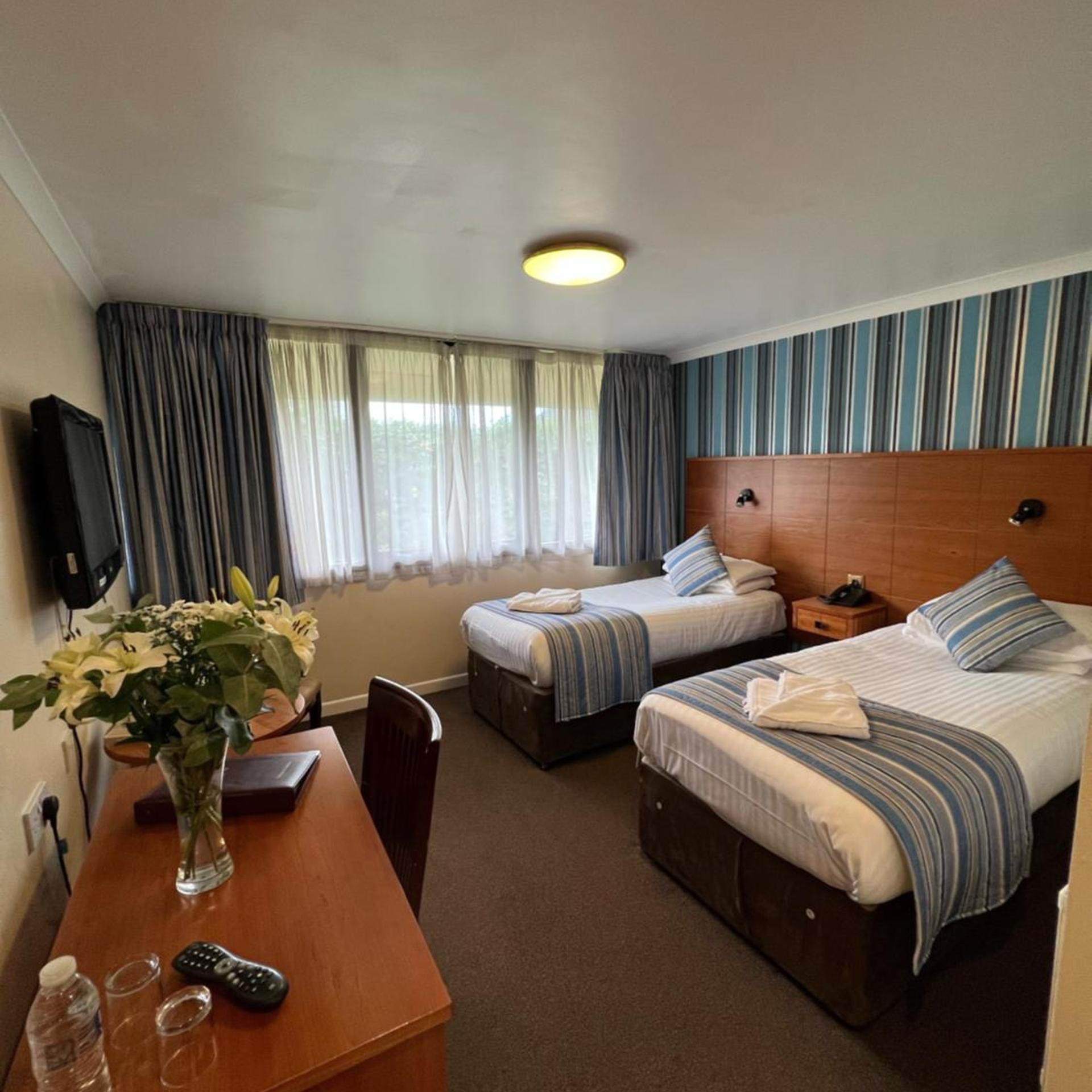 Hermitage Park Hotel 11/42