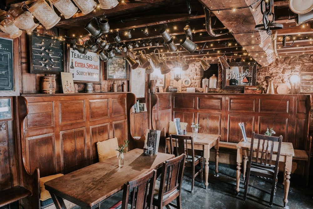 The Falkland Arms 30/50