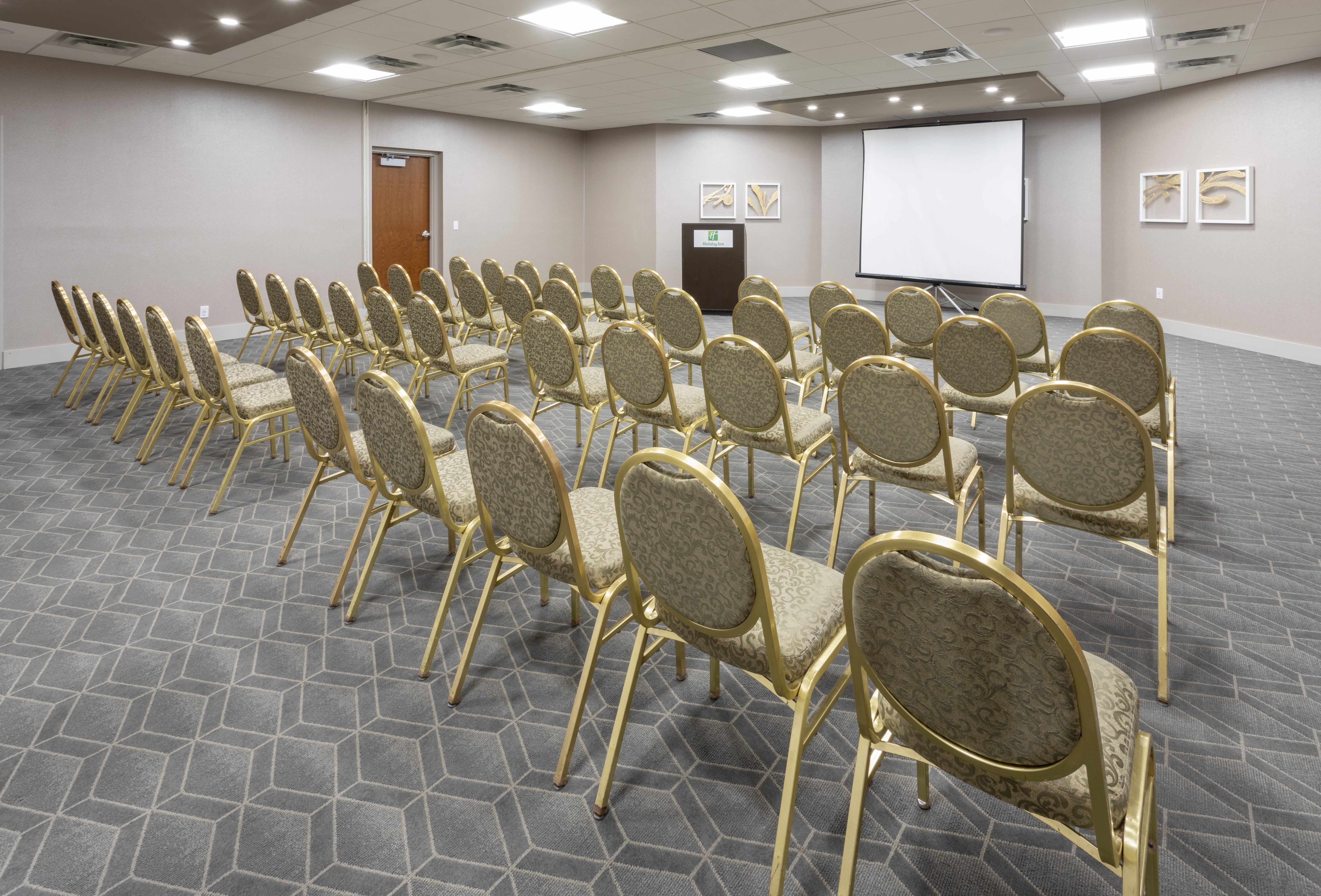 Holiday Inn Marquette 48/63