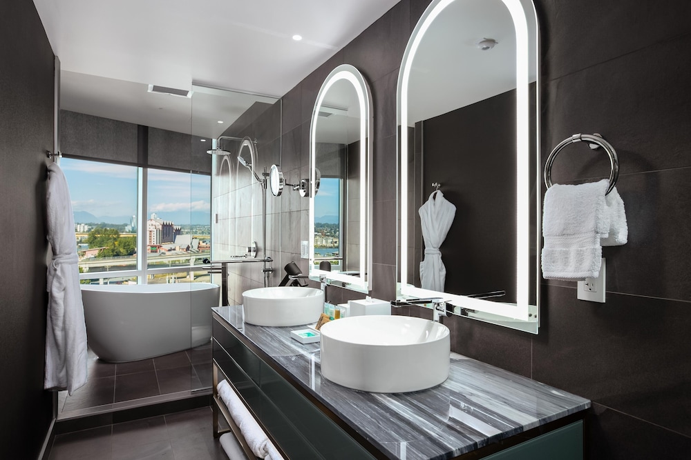 Versante Hotel 43/47