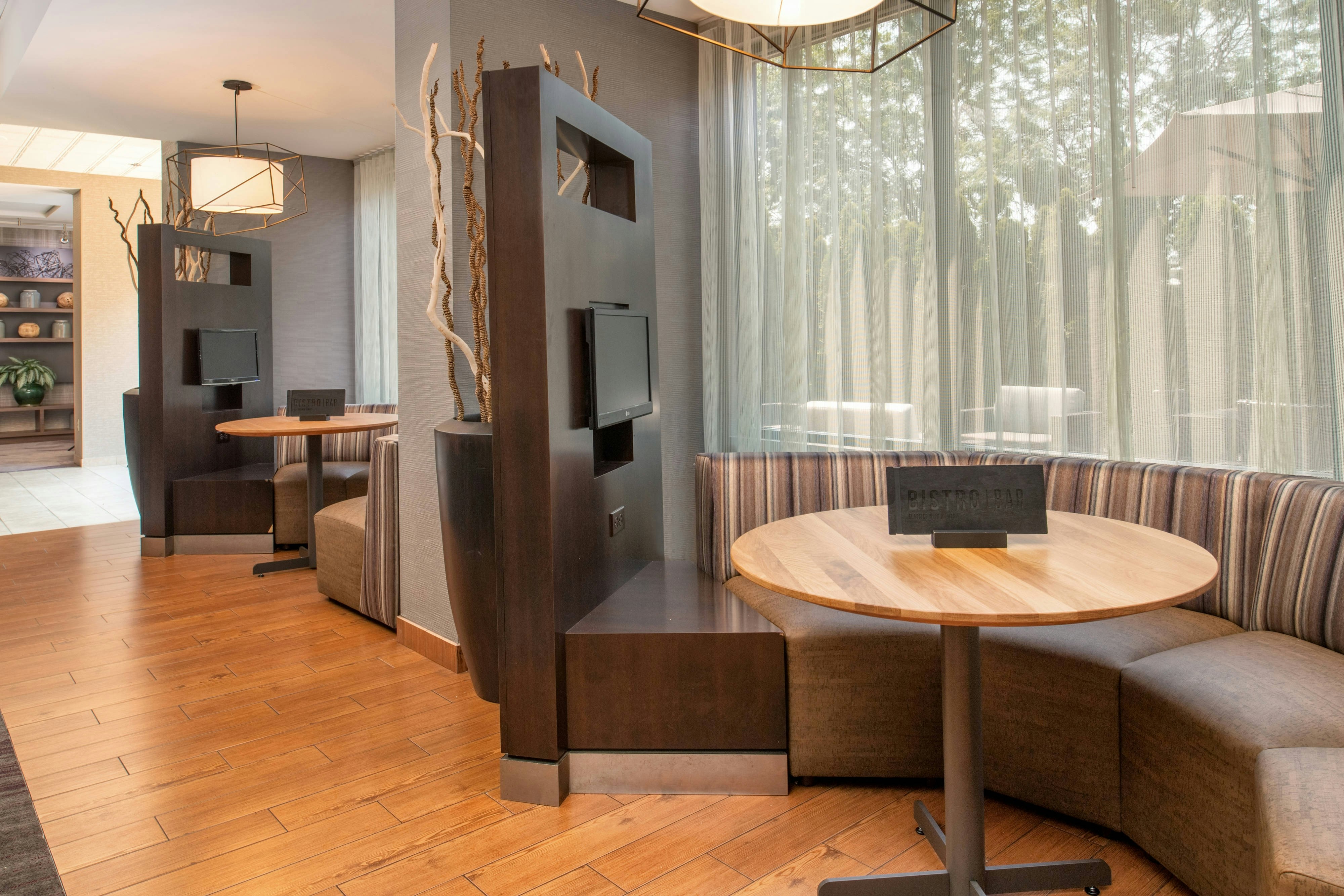Courtyard By Marriott Portland Airport 4/15