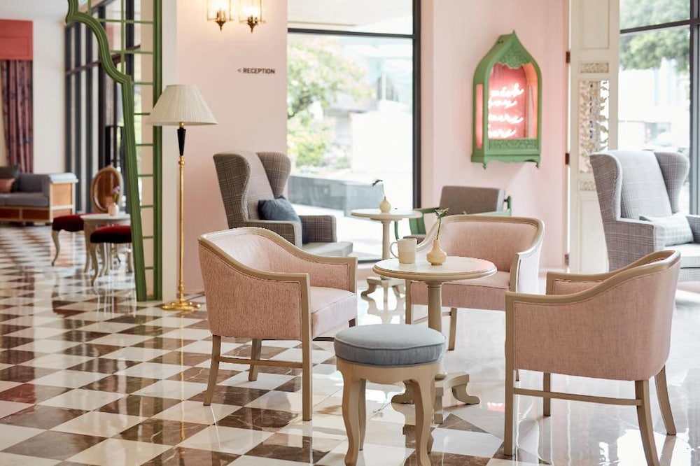56 Surawong Hotel Bangkok 51/66