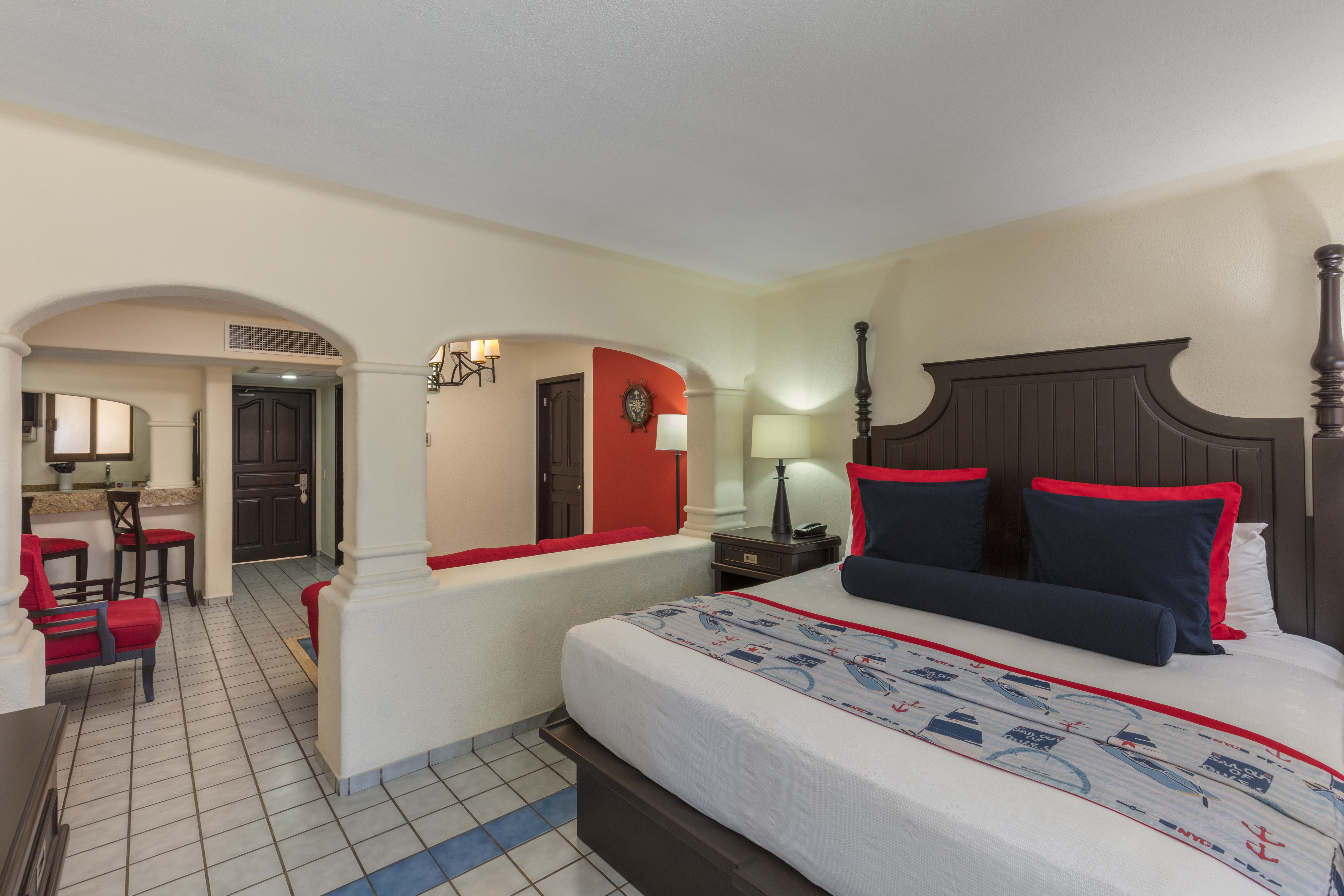 2 Bedrooms, Nautical, Family, Suite