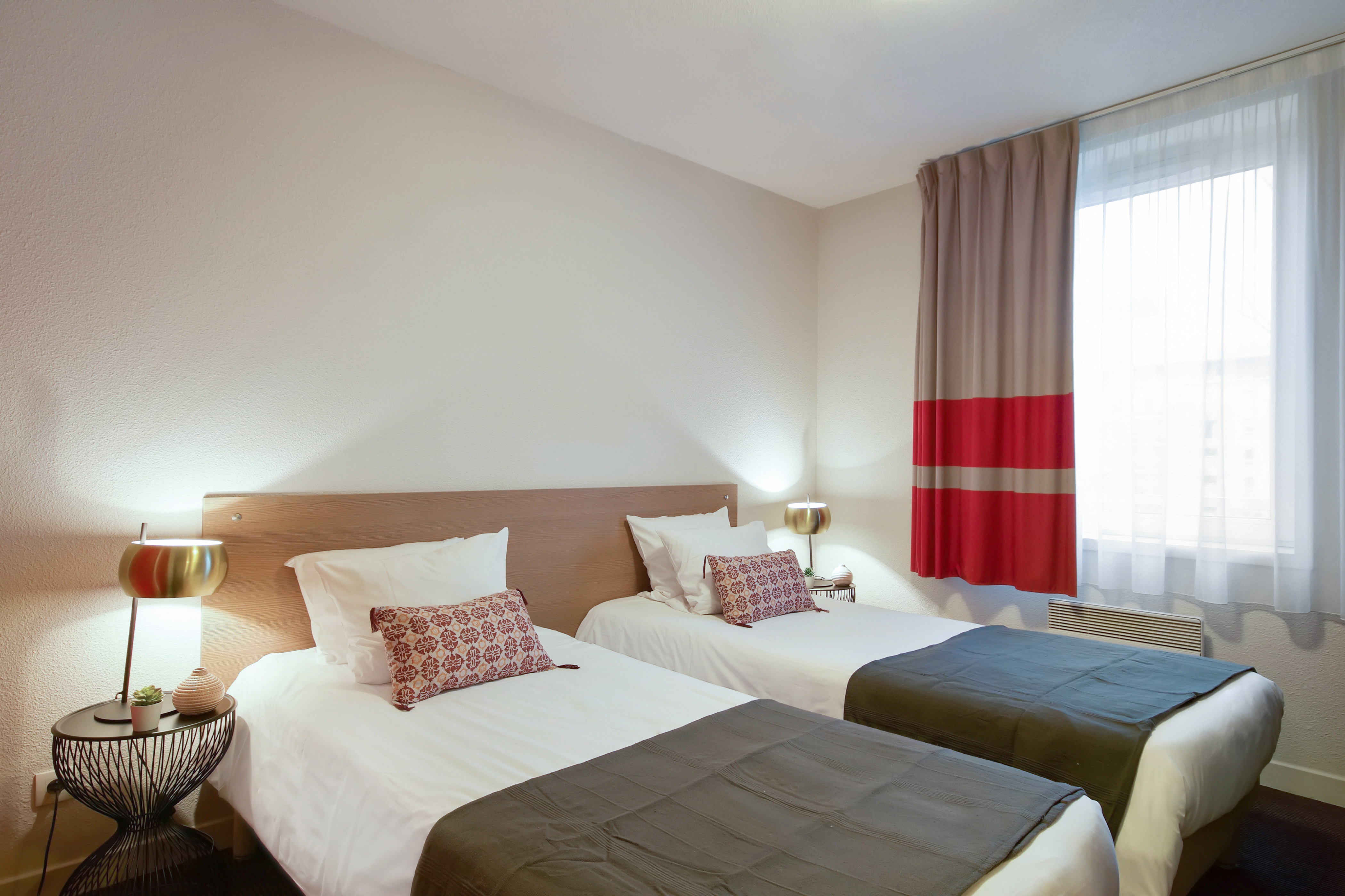 استوديو بسريرين