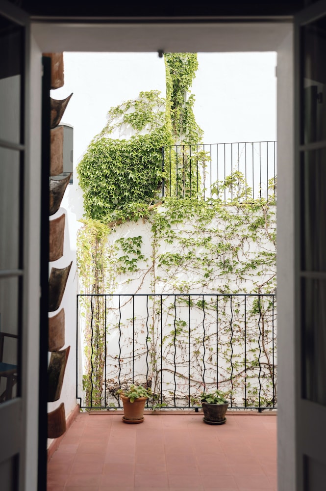 Home Hotel Menorca 2/50