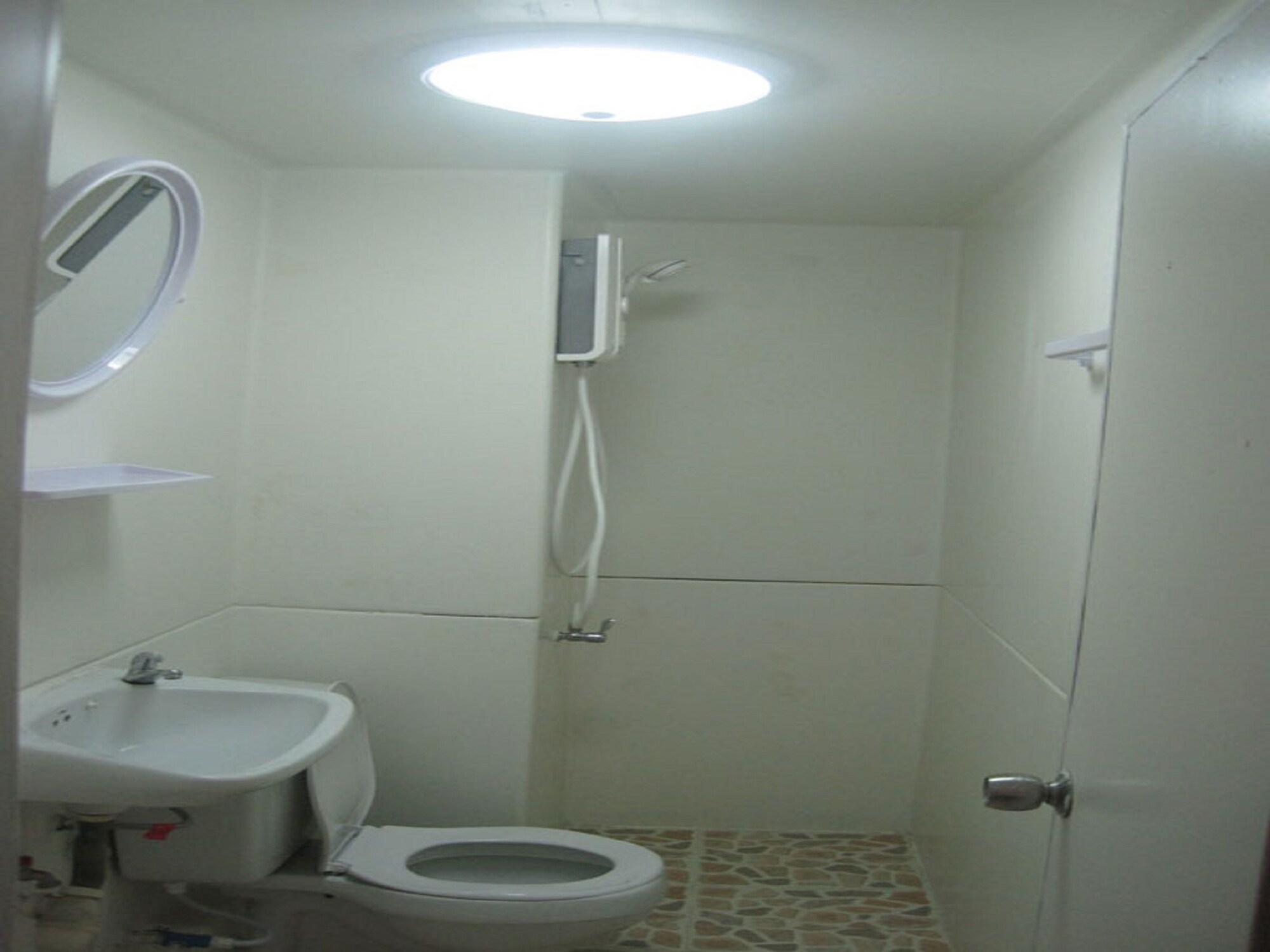 غرفة قياسية، Poppular Palace Don Mueang Bangkok 4/4