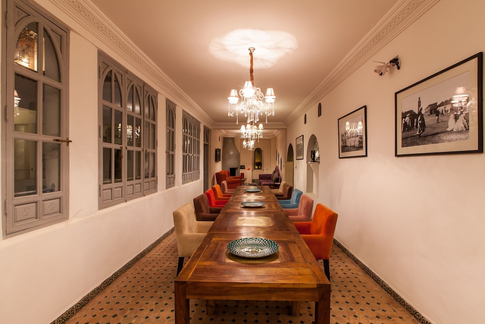 Riad Shemsi 54/68
