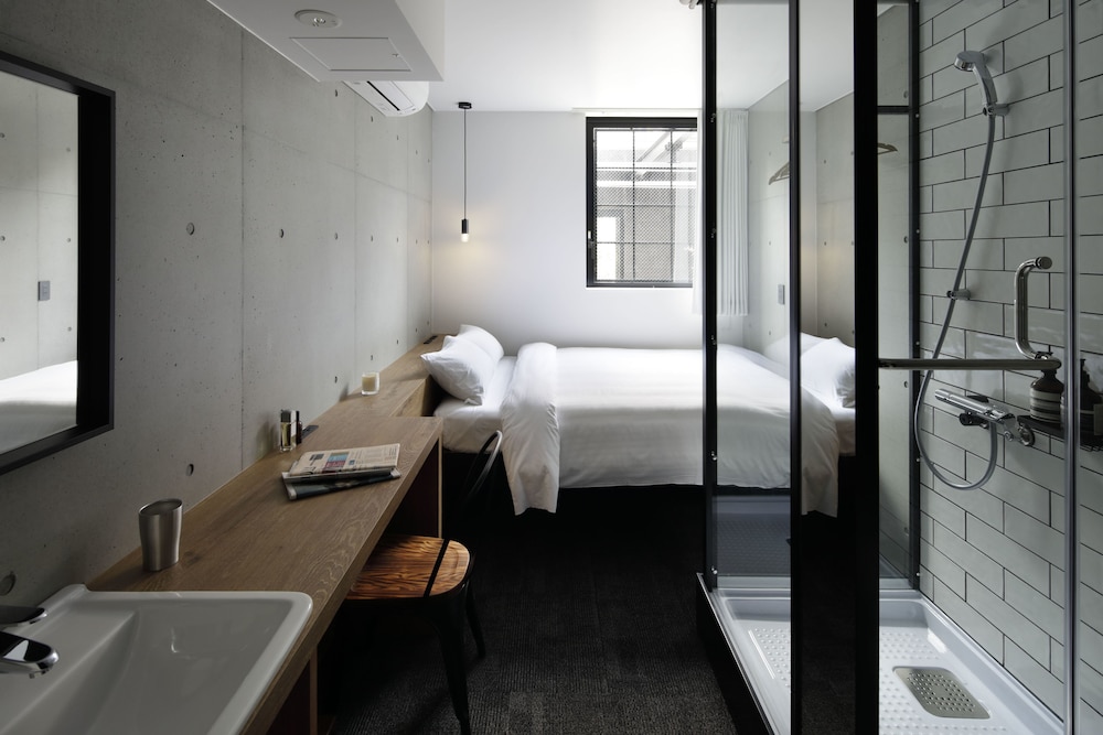 HOTEL CEN 40/44