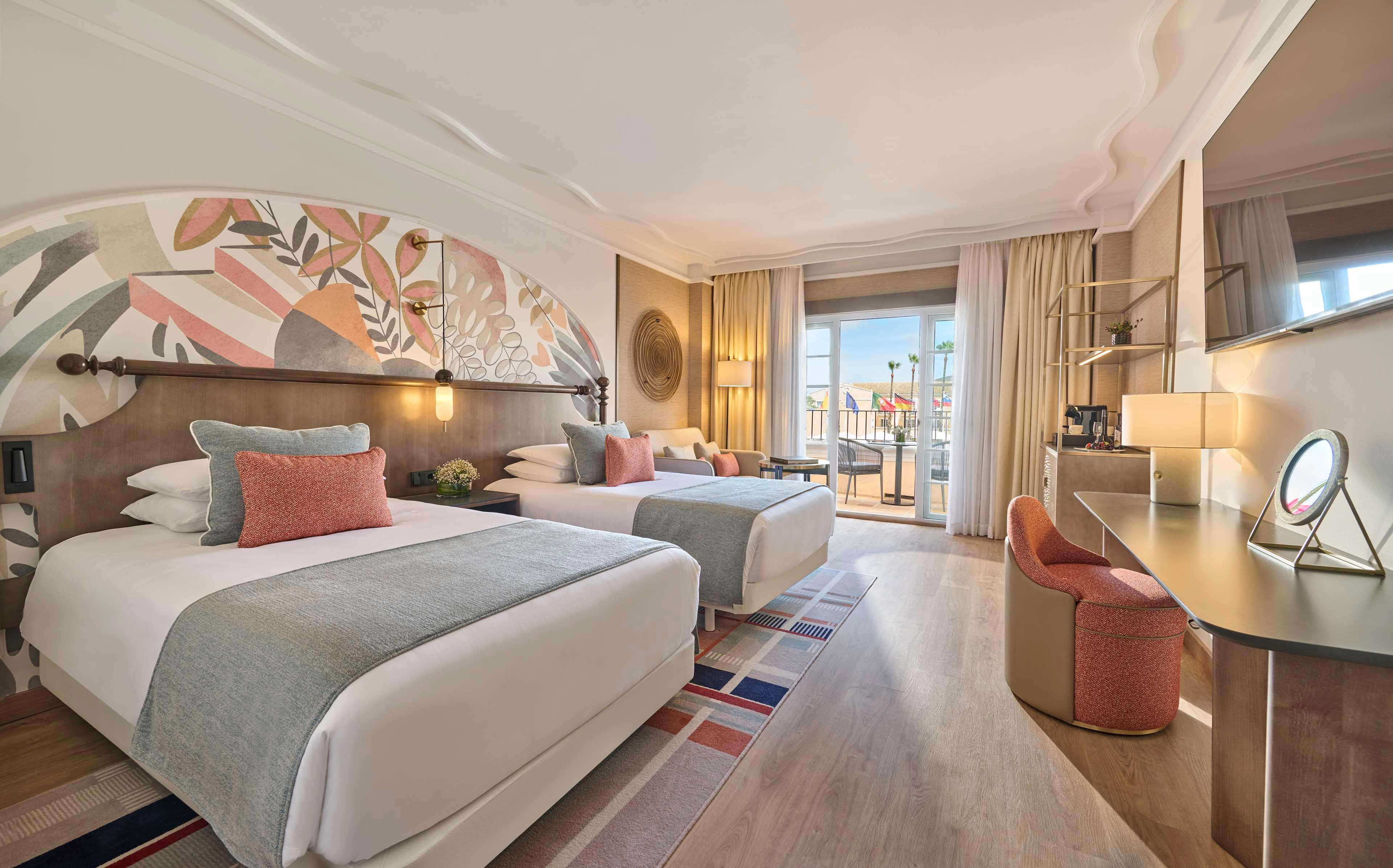 غرفة قياسية بسريرين منفصلين، La Manga Club Hotel Principe Felipe 3/6