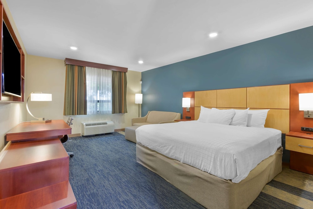 Best Western Plus Clocktower Inn 12/25