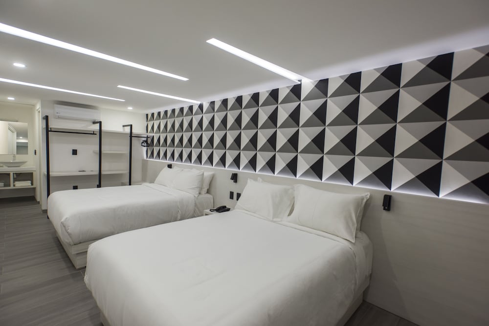 The Andy Hotel 17/64