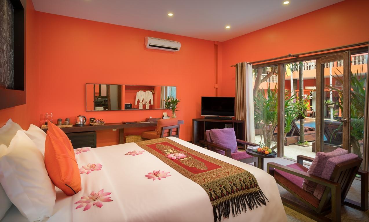 Premier, Suite, Pool Access