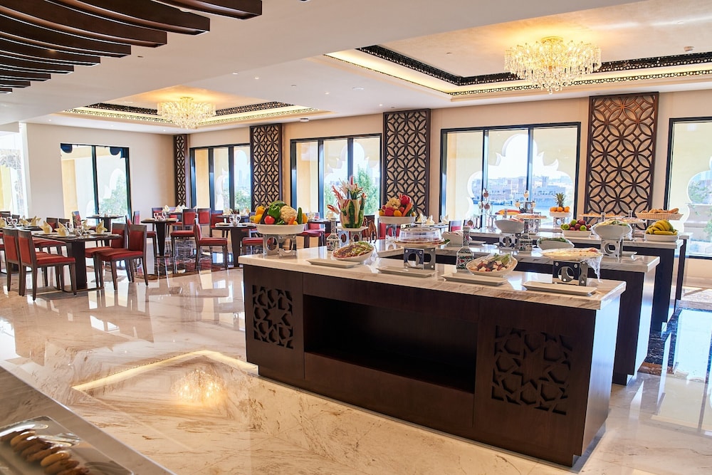 Carlton Dubai Creek 16/21