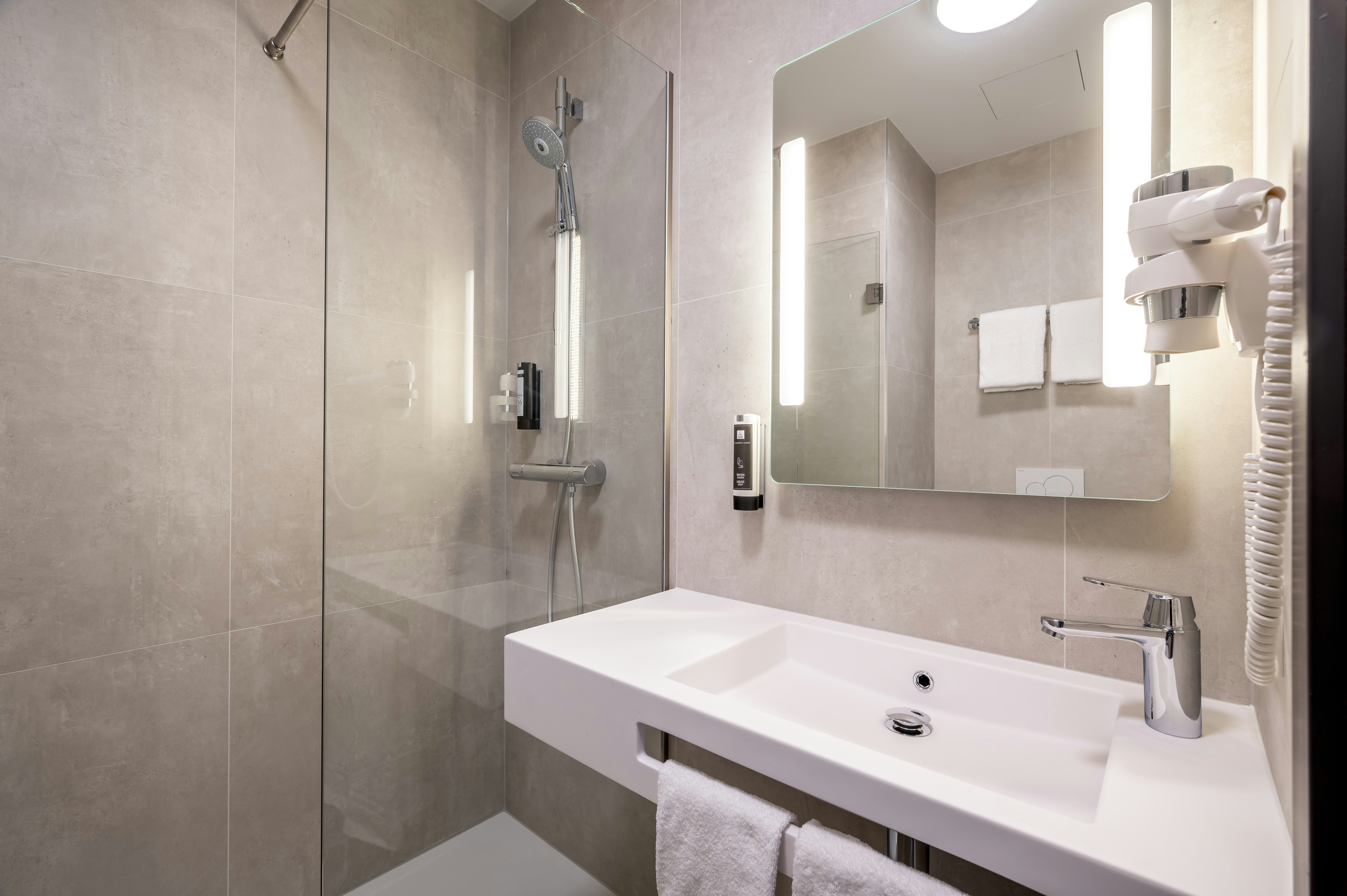 B&B Hotel Antwerp Centre 33/44