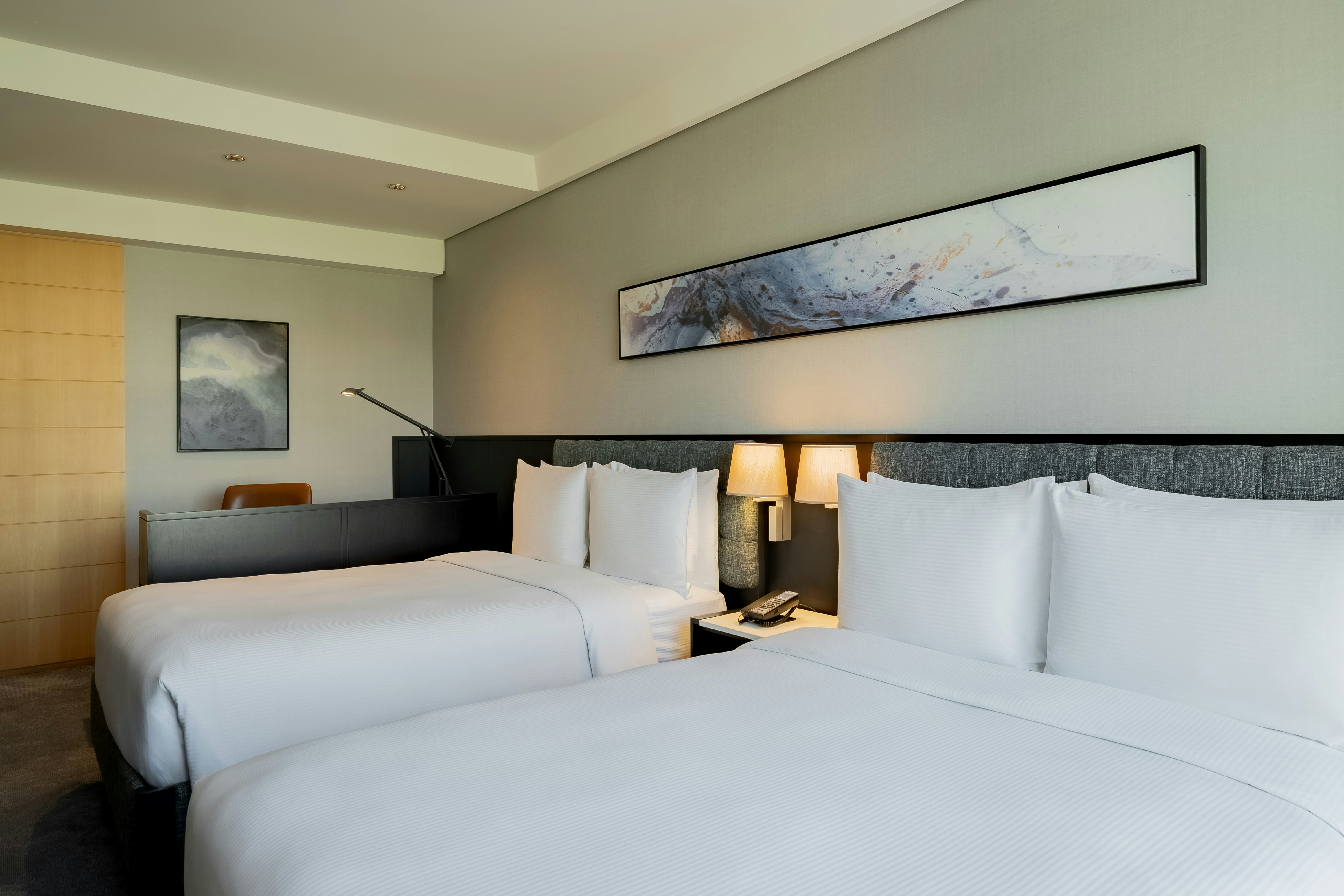 Room, 2 Double Beds, Bridge View