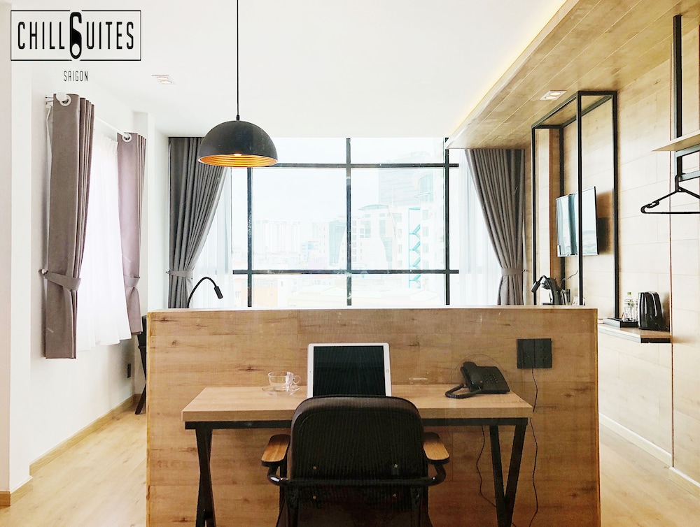 Chill Suites Saigon 4/27