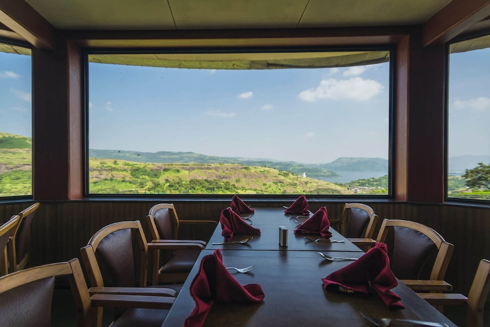 The Upper Deck Resort 27/50