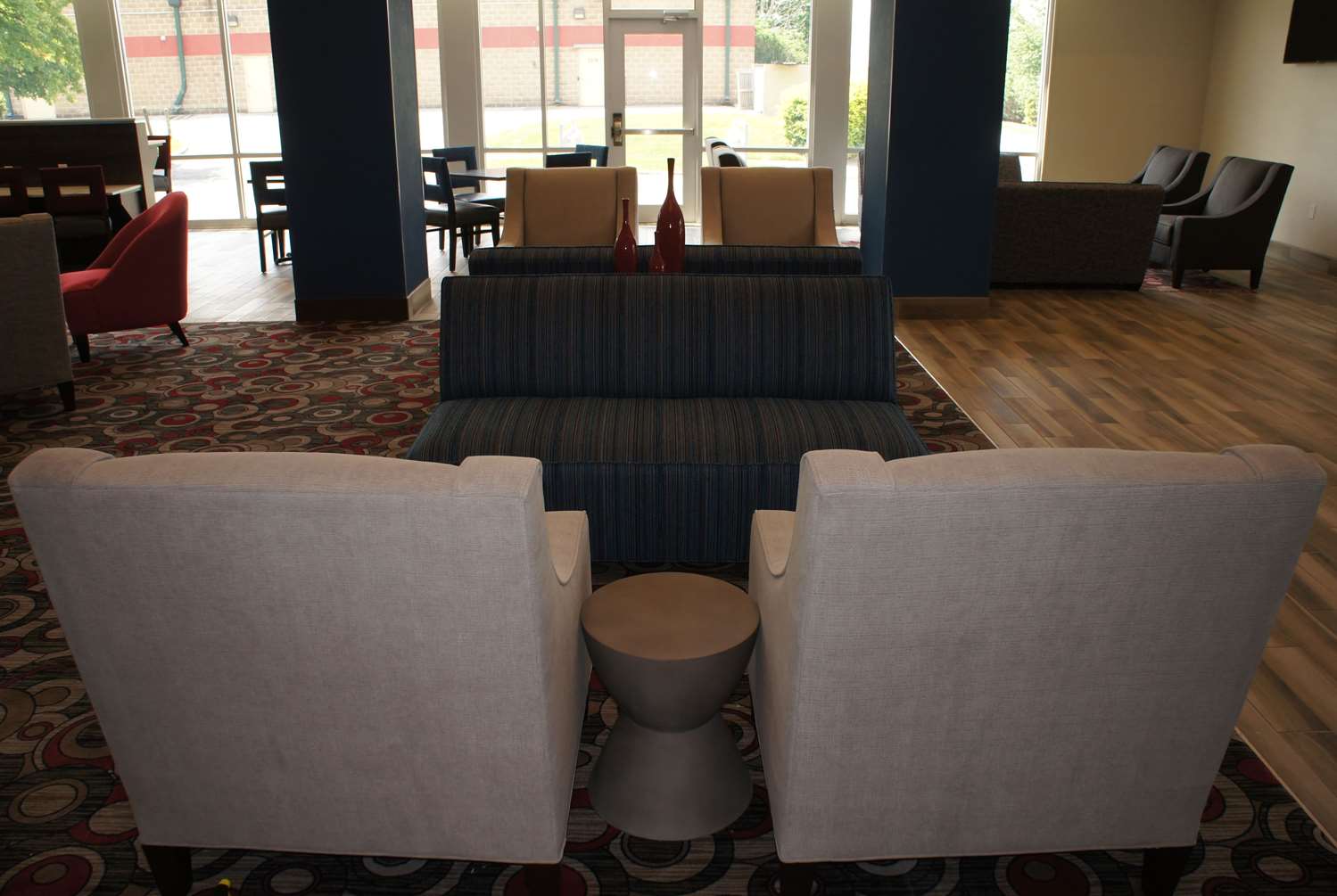 La Quinta Inn & Suites by Wyndham Bloomington 50/64