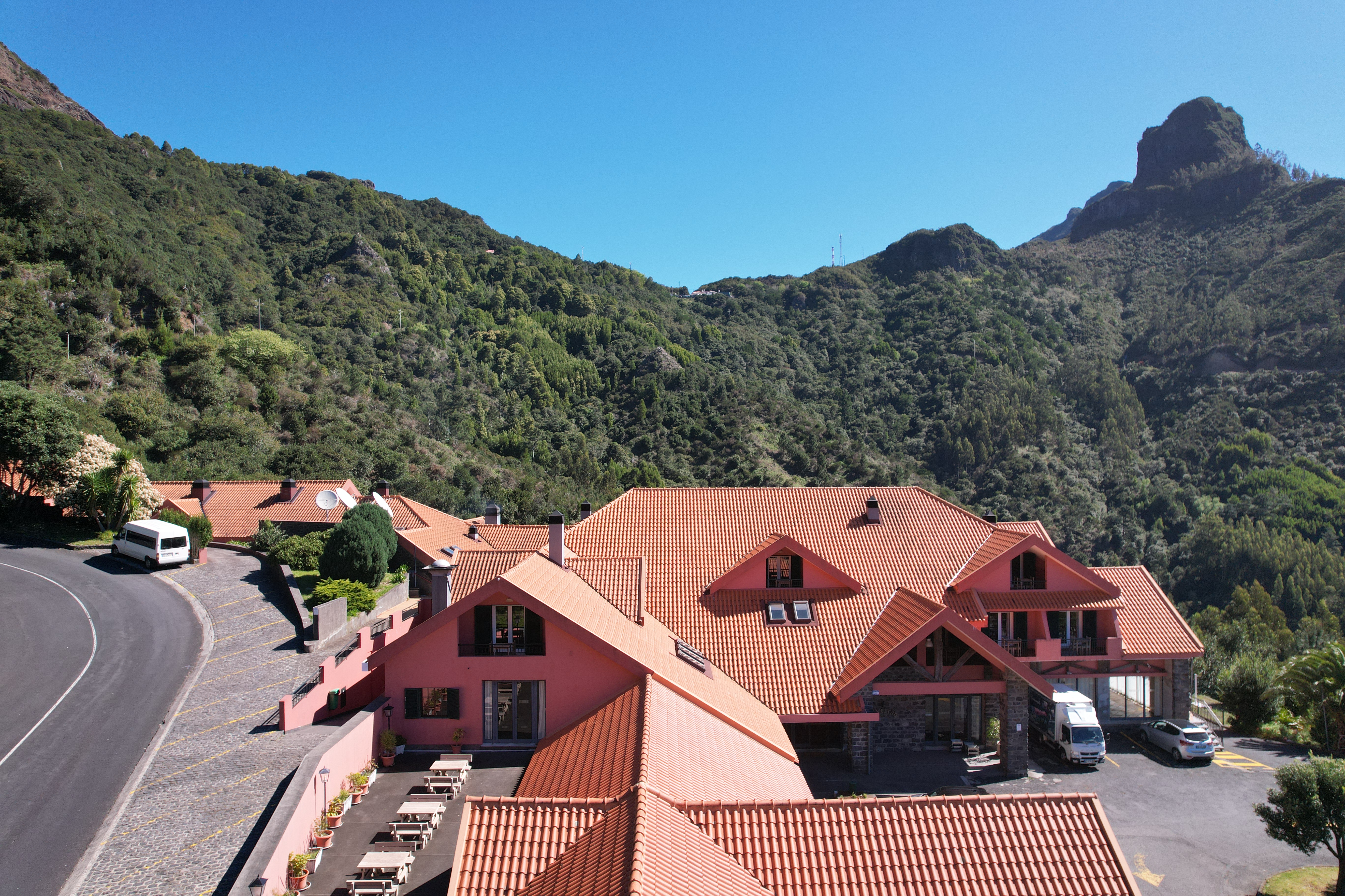 Valley View Hotel Encumeada 46/50