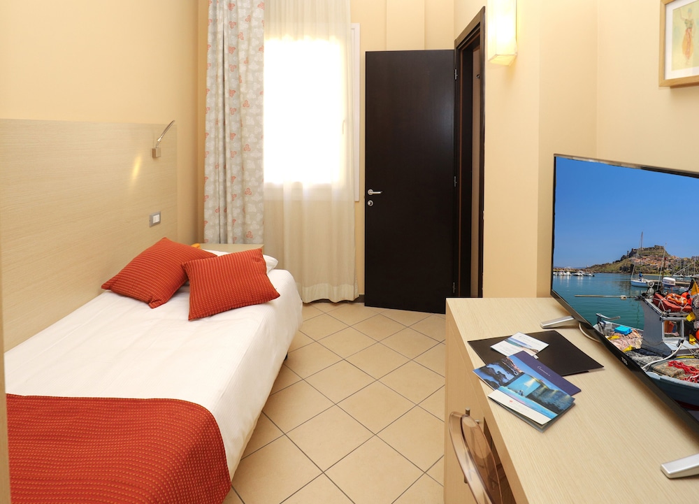 Janus Hotel 19/69