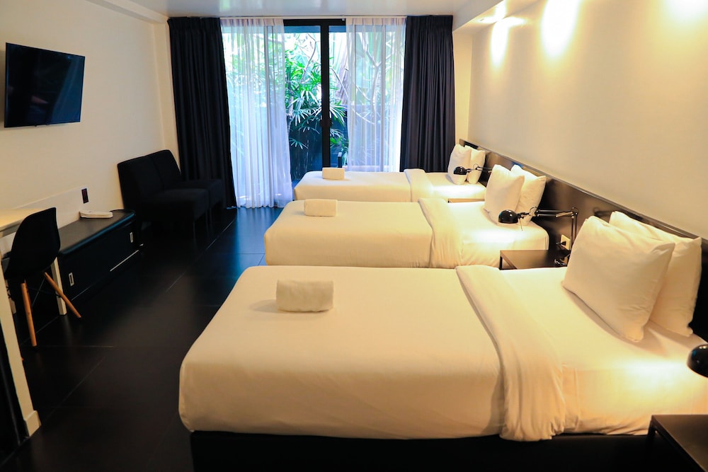 Bed Phrasingh Hotel Adults Only 14/40