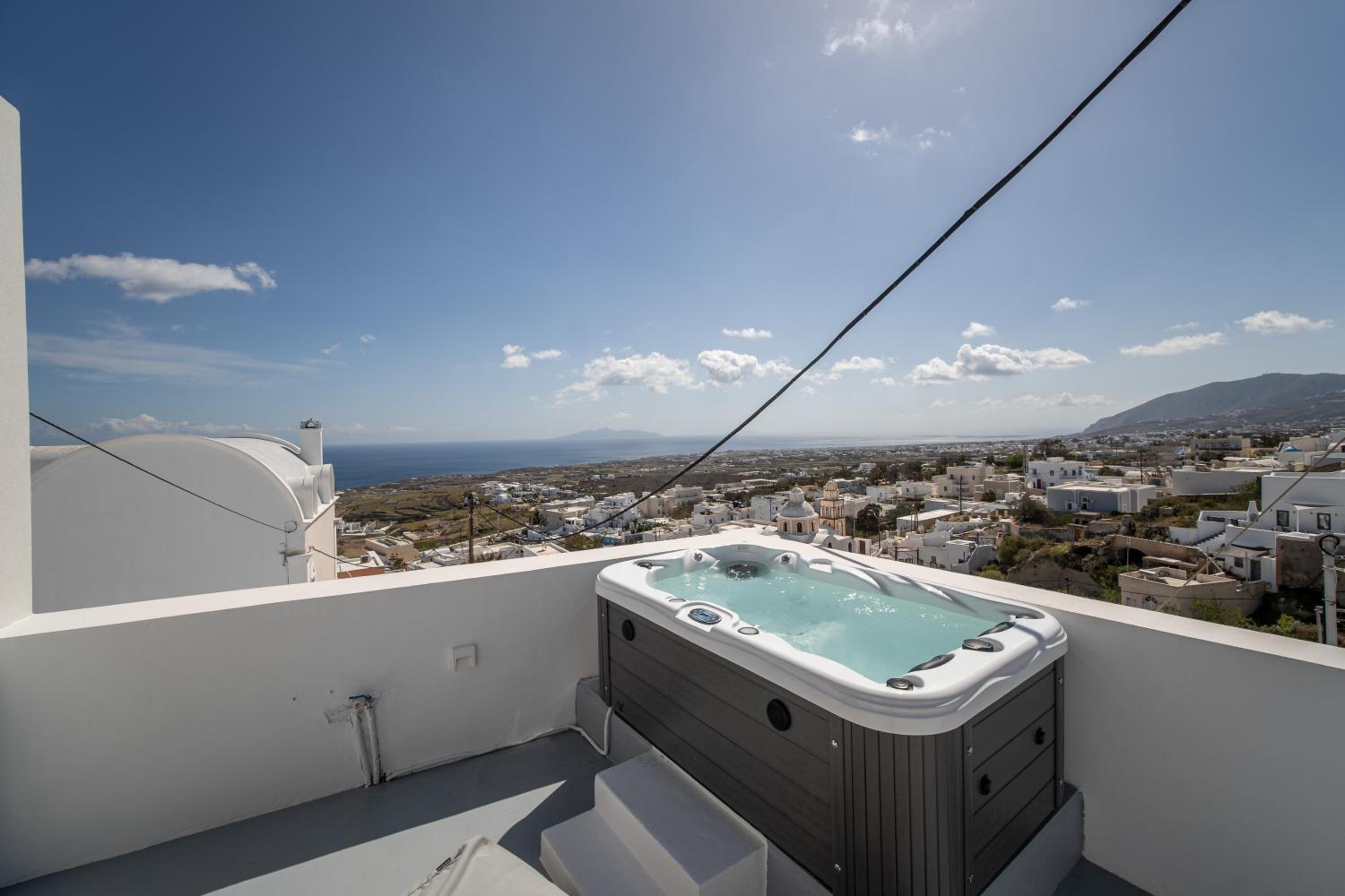Cycladic Suites & Spa 6/14