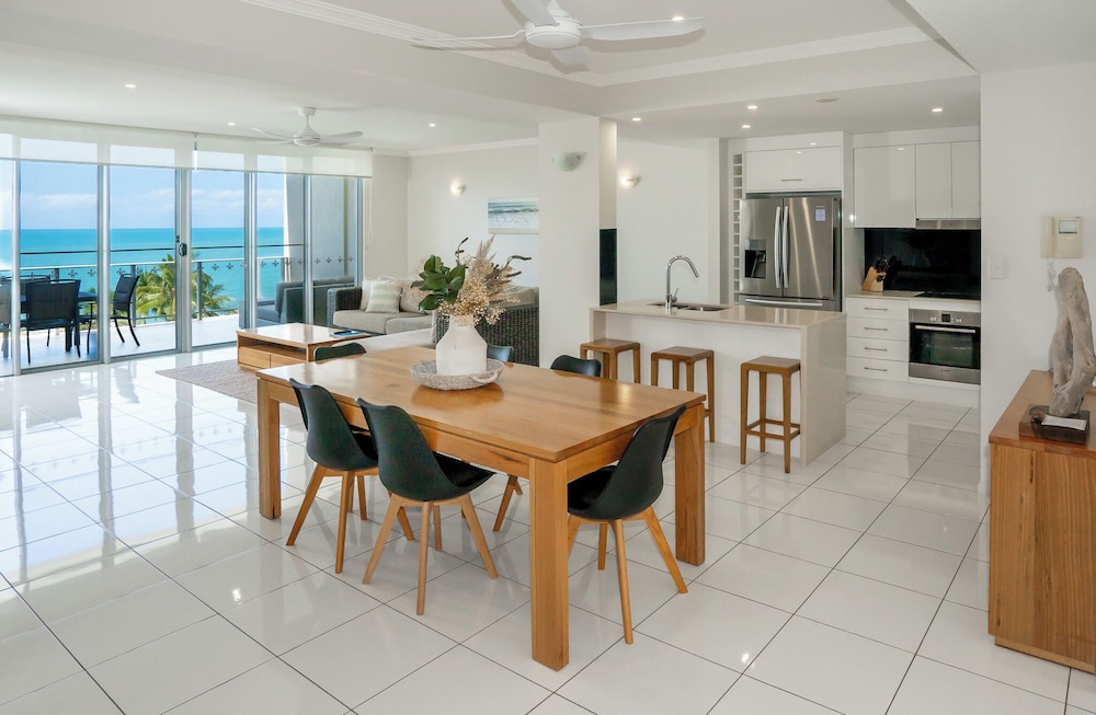 Vue Apartments Trinity Beach 36/50