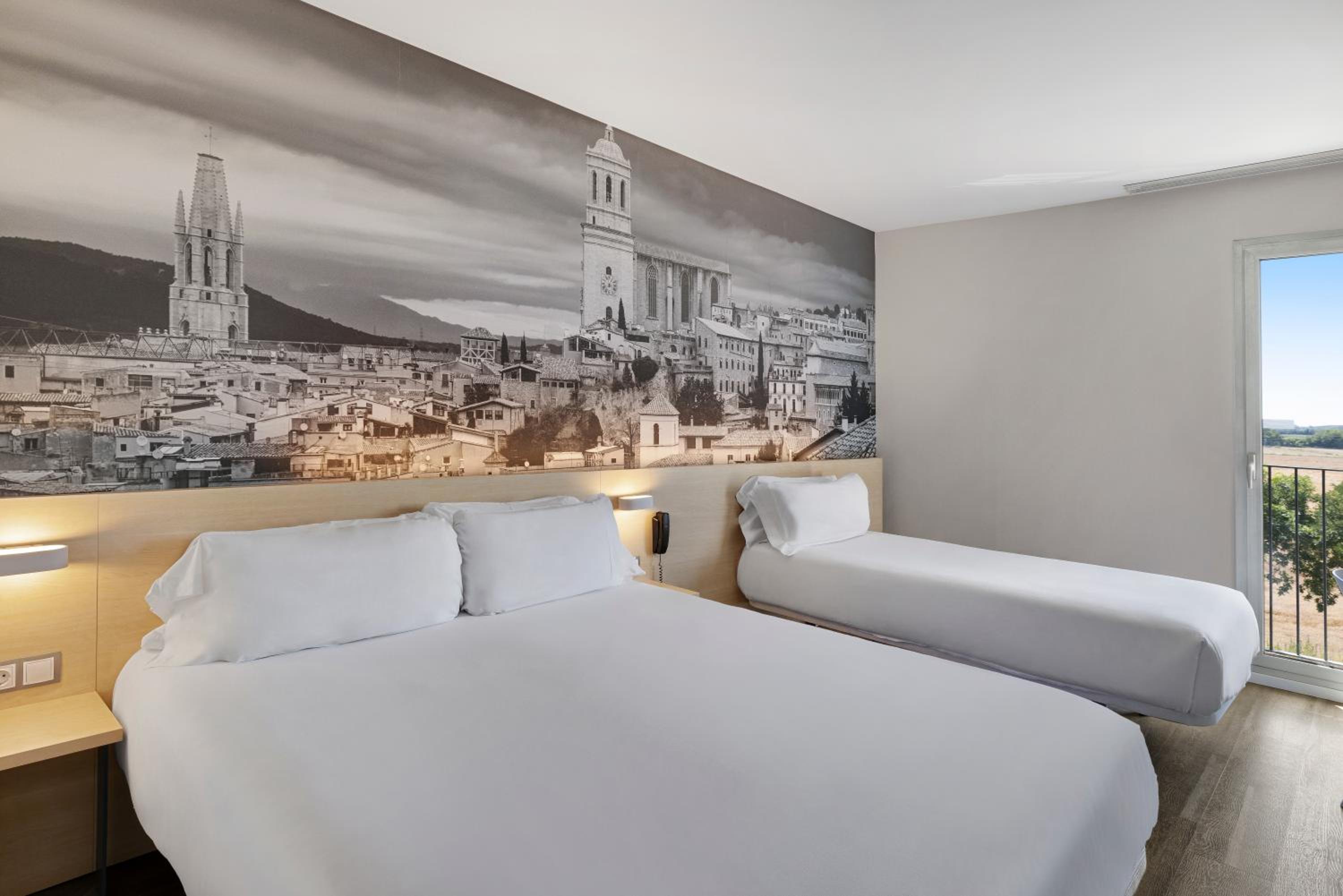 Family, Double Bed, Sofa
