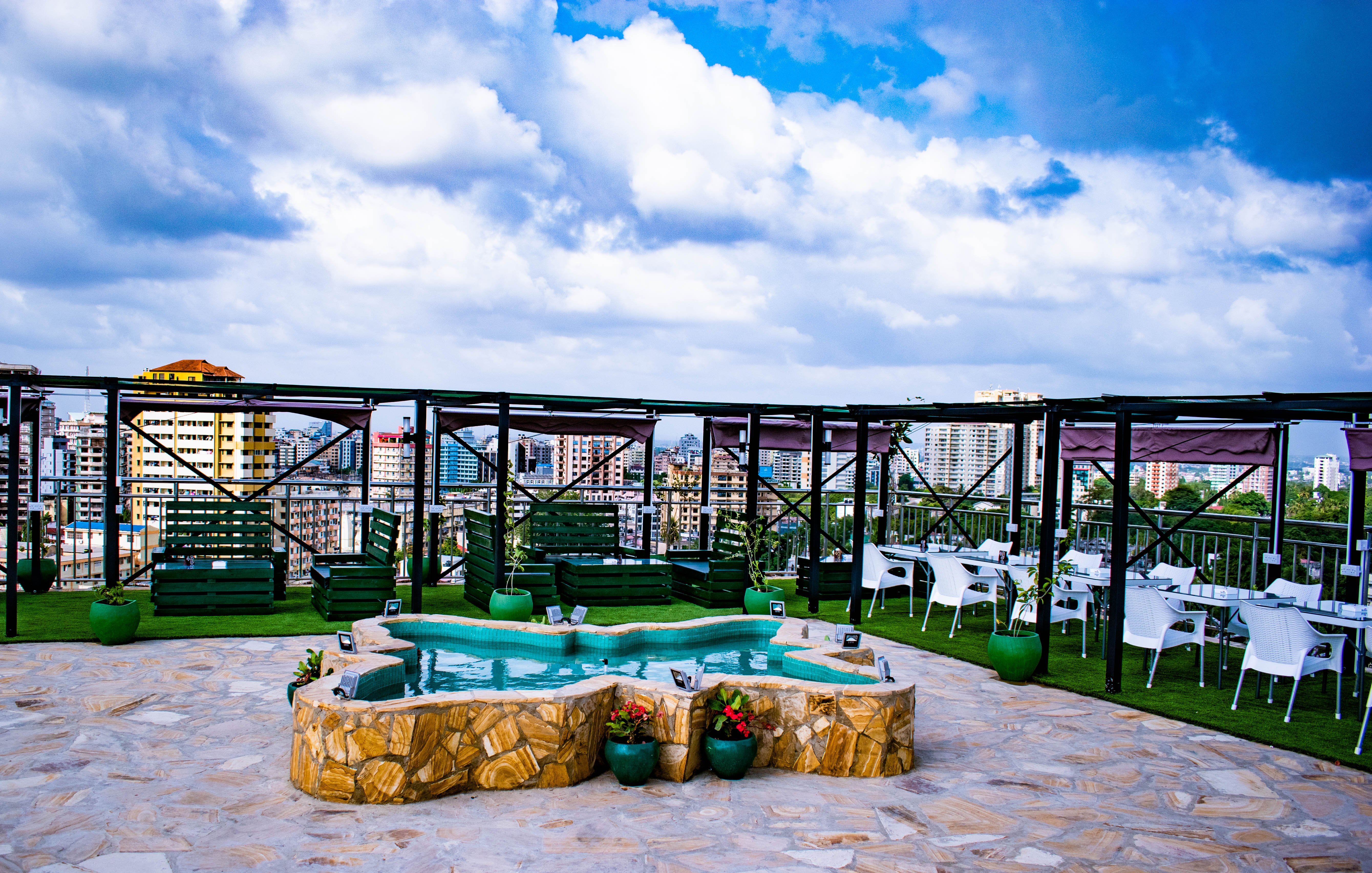 Holiday Inn Dar Es Salaam City Center 69/76