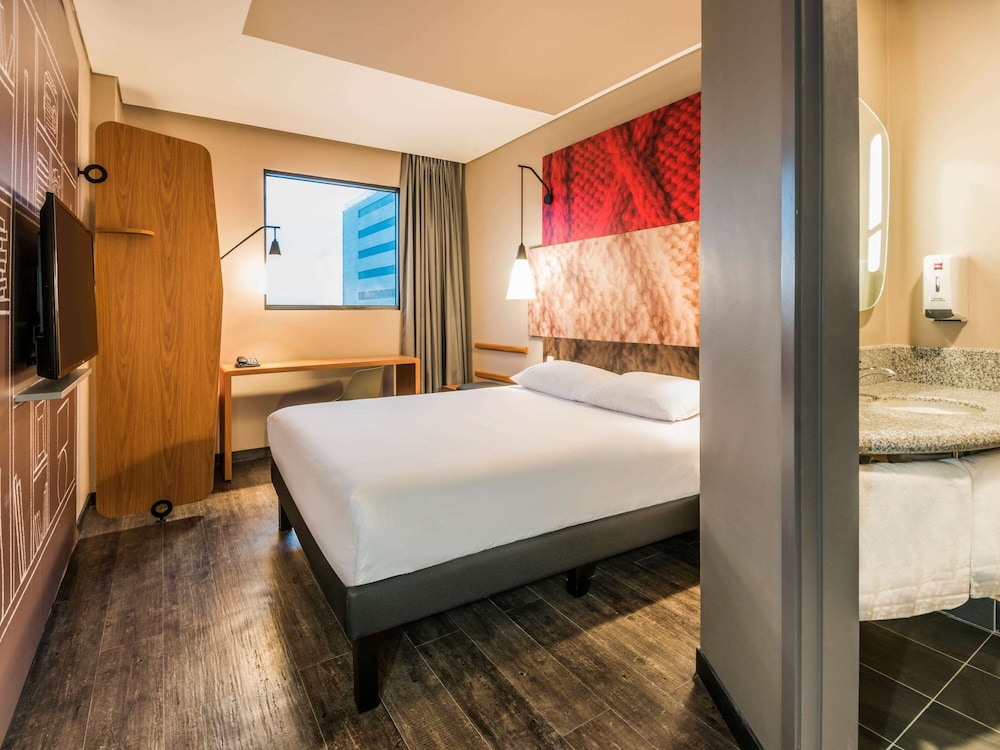 Ibis Barranquilla 16/71