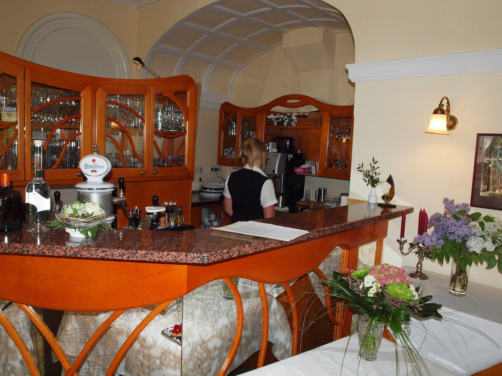 Hotel Bellevue Schmolln 6/42