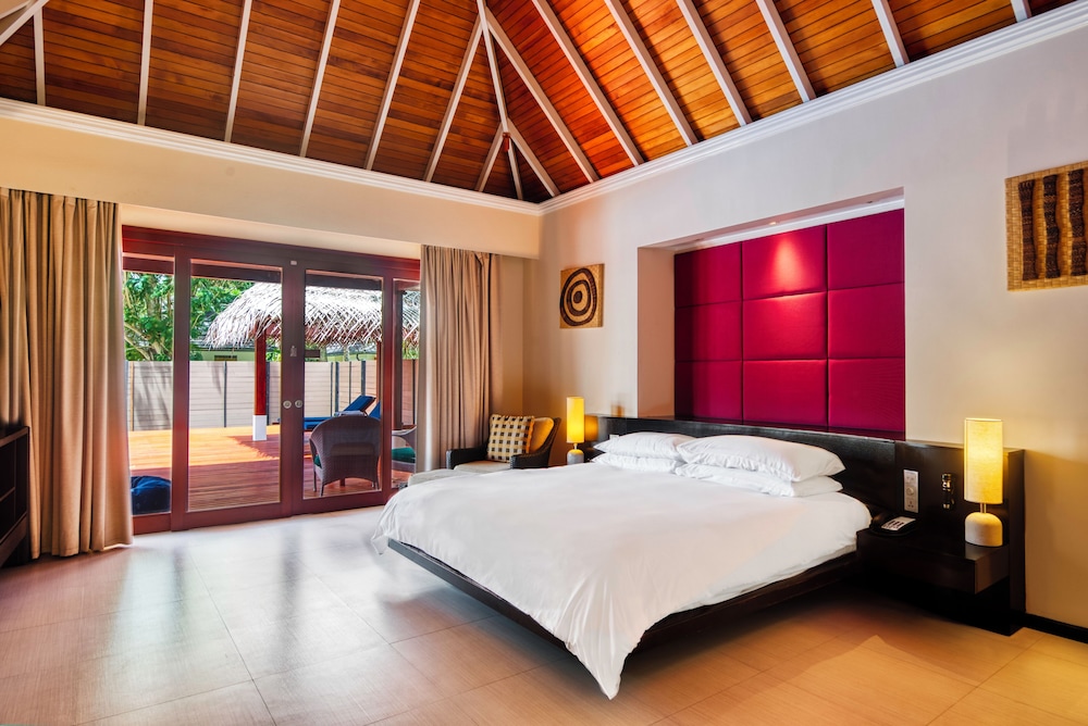 2 Bedrooms, Oasis, Pool, Garden, Family, Villa, 2 King Beds