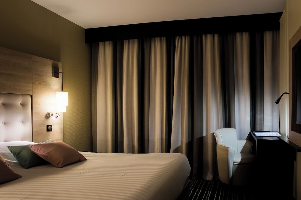 Hotel Le Rabelais 17/55