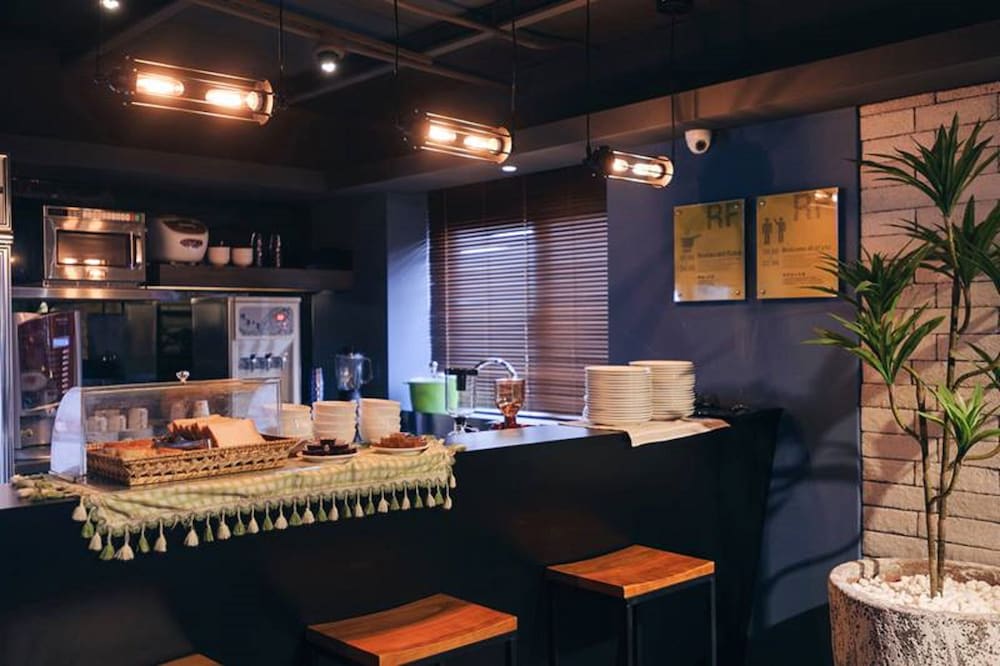Kiwi Express Hotel-Taichung Station Branch Ii 45/60