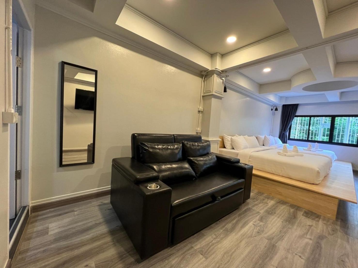 Pratunam Family House 2 34/50