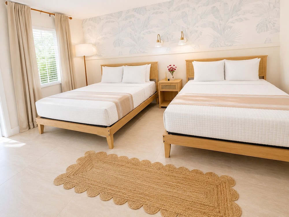 Sea Steps Suites 10/47