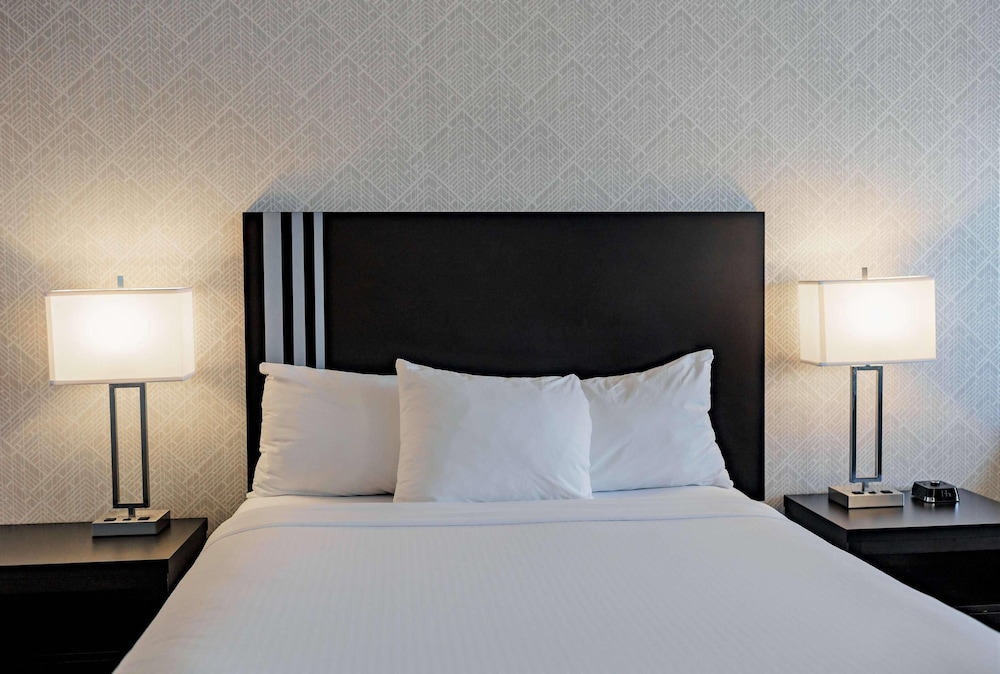 Park Inn By Radisson Edmonton Airport 30/60