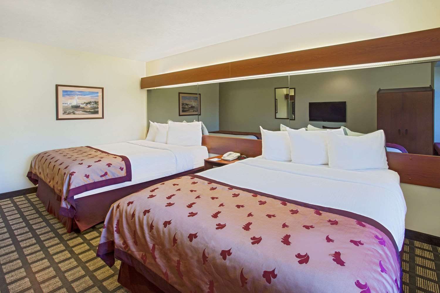 Microtel Inn Suites Holland Mi 9/18