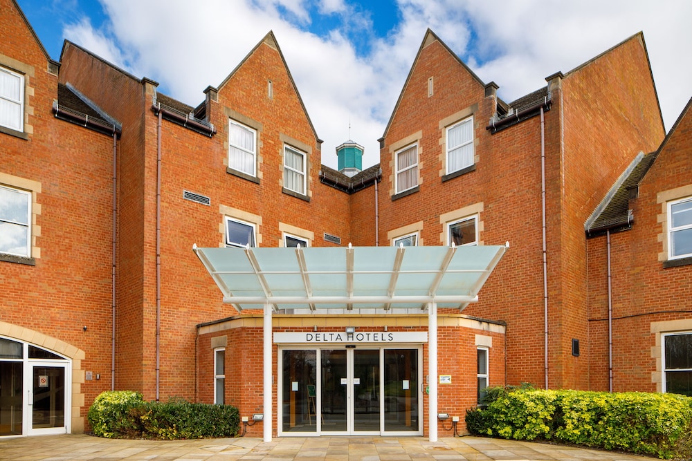 Delta Hotels by Marriott Cheltenham Chase 2/50