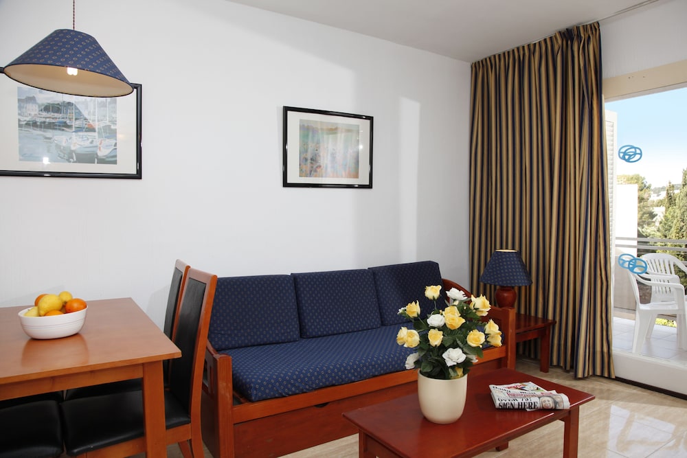 Suites Roc Portonova 46/67