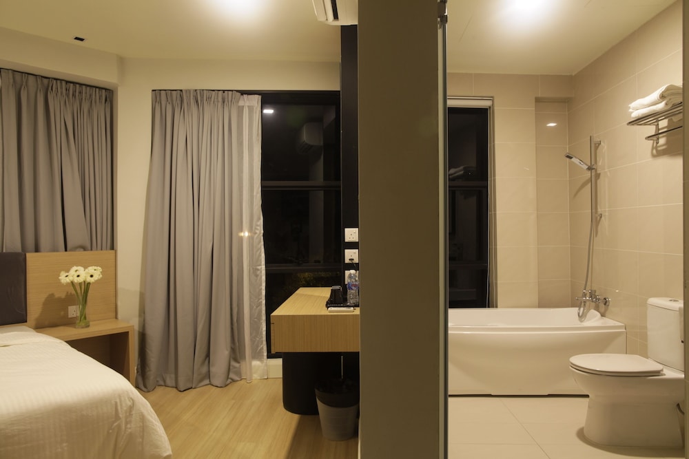 I Am Jazz Boutique Hotel 22/23
