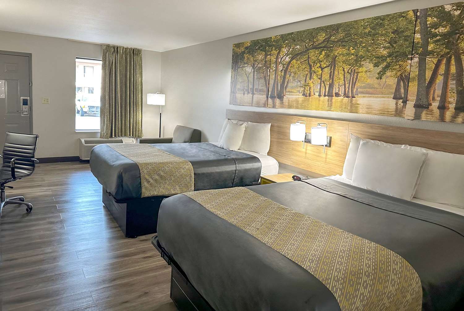 Days Inn & Suites By Wyndham Opelousas 3/13