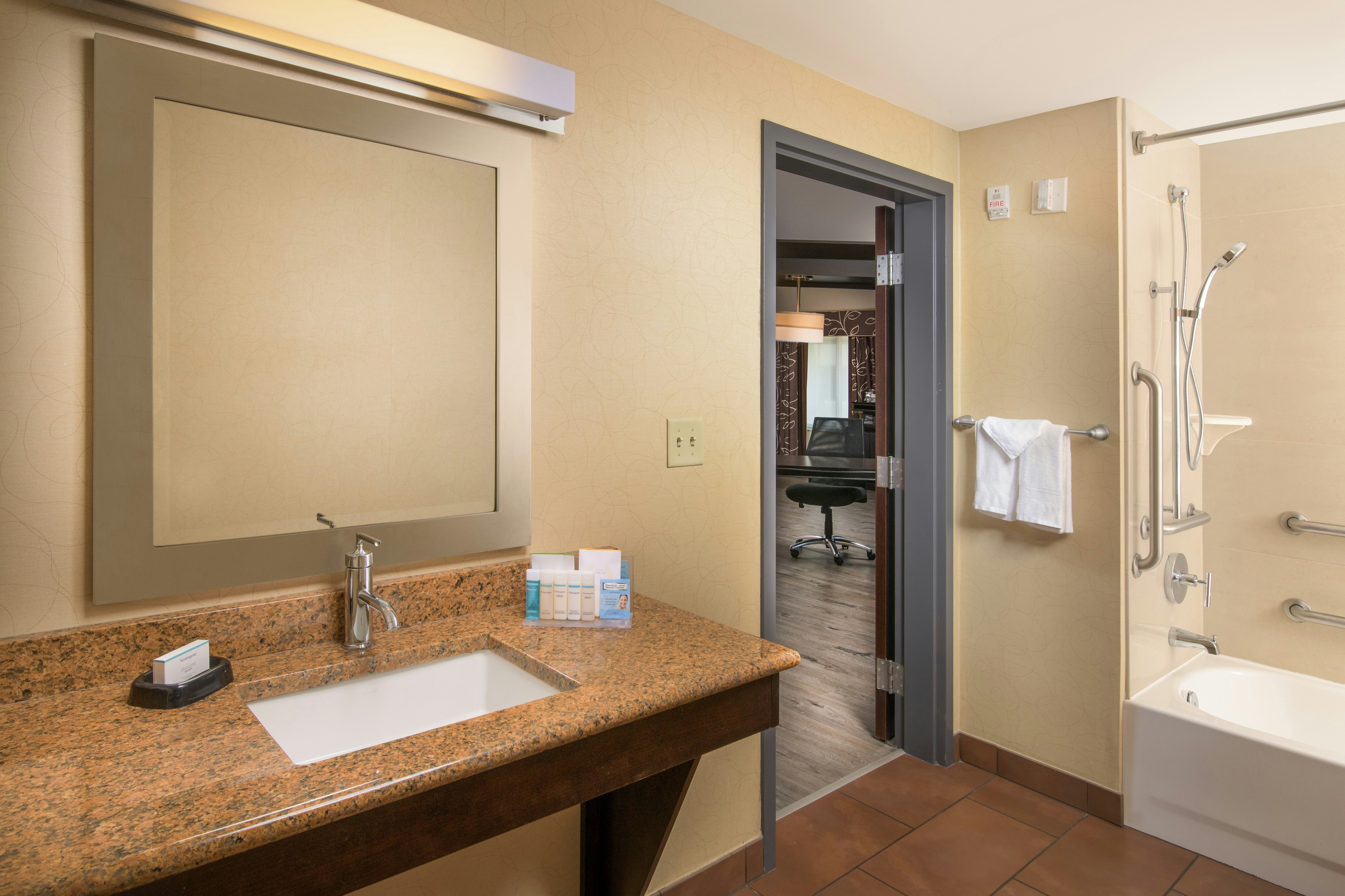 Hampton Inn & Suites Chattanooga Downtown 66/66
