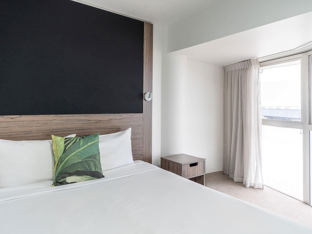 1 BEDROOM, APARTMENT