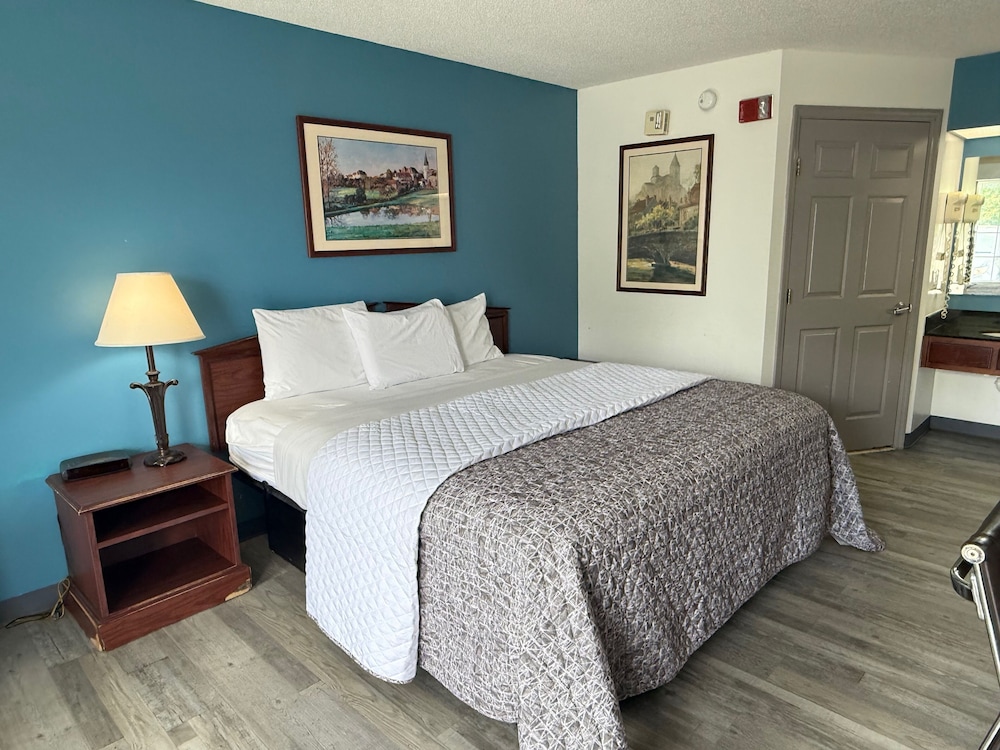 Baymont By Wyndham Roanoke Rapids 5/24