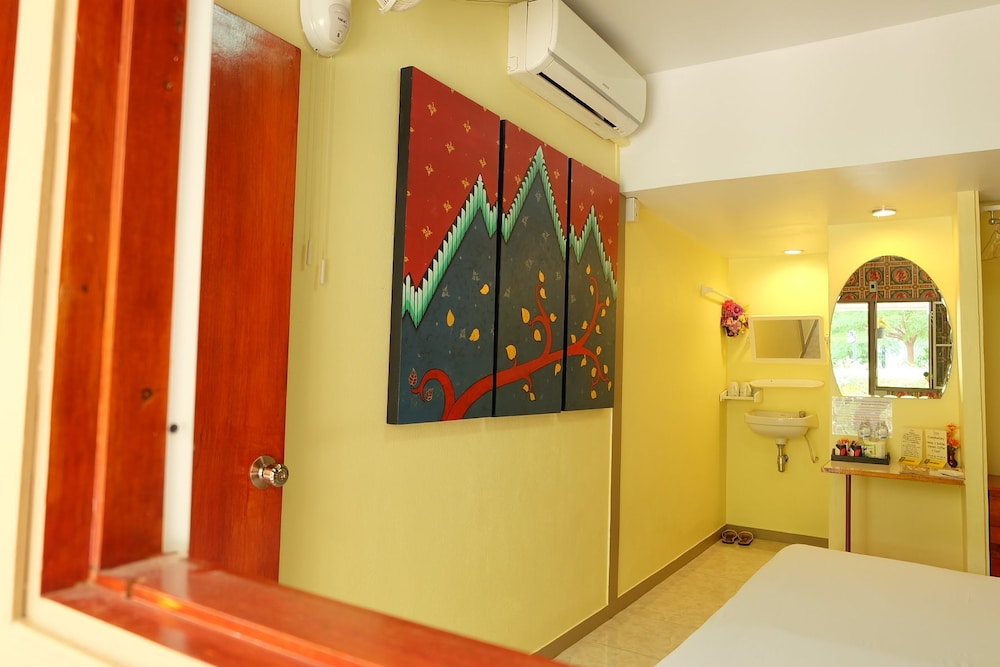 Steve Lady Hostel 10/44