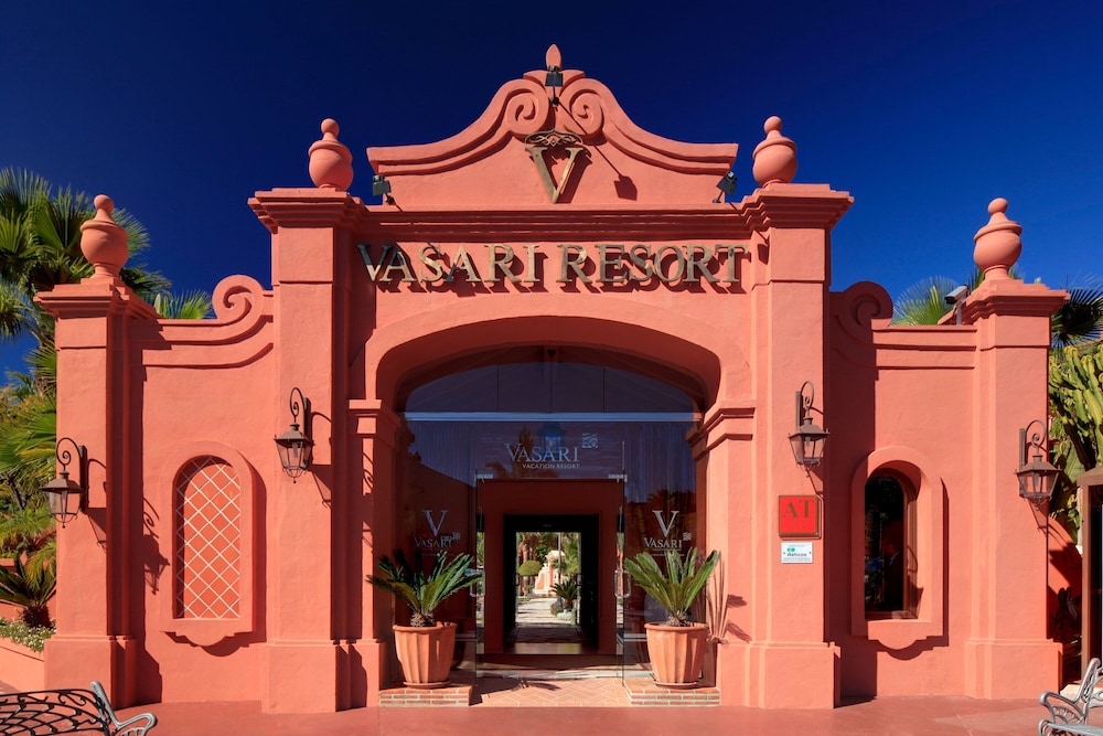 Vasari Vacation Resort 1/29