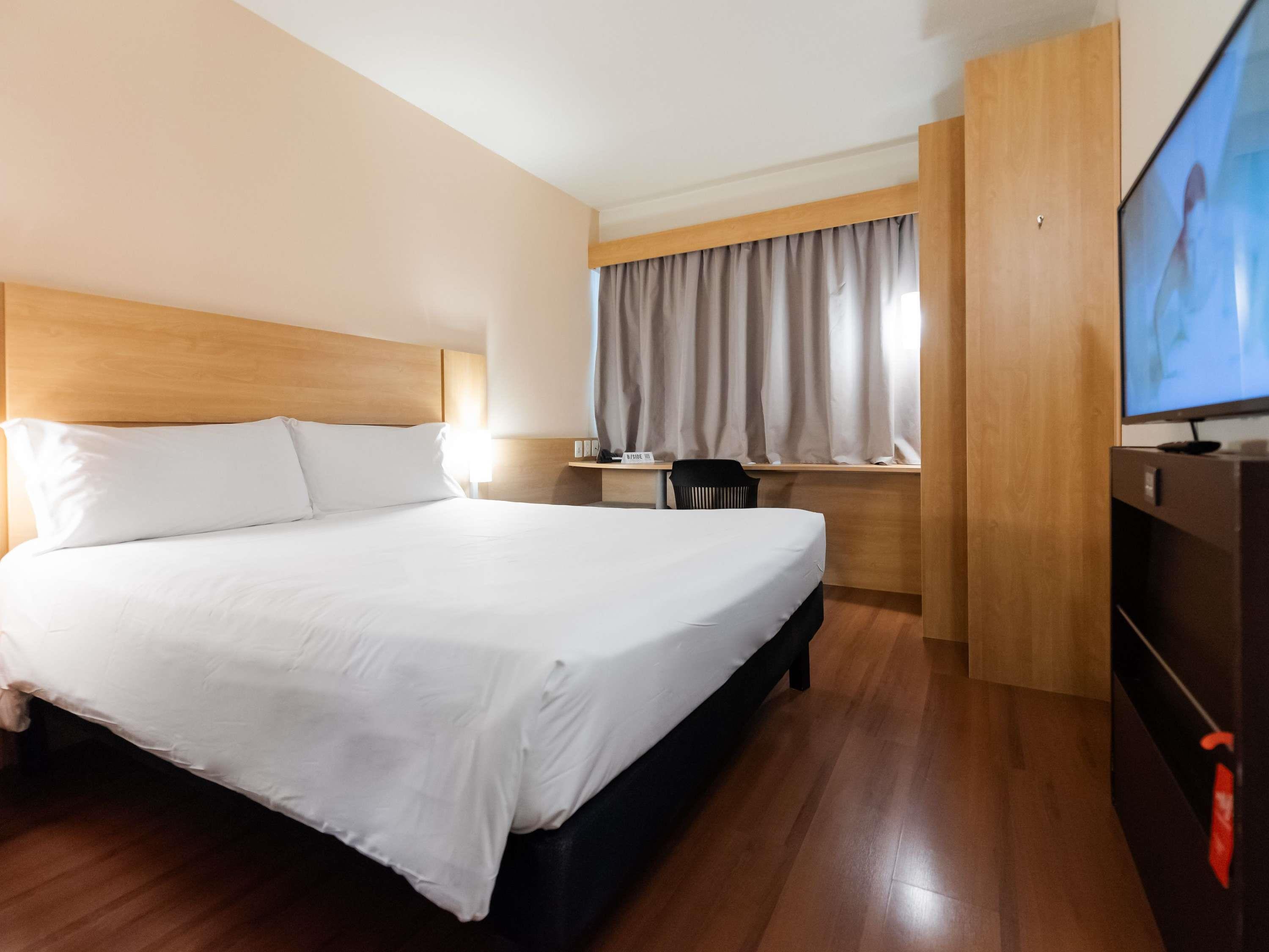 Standard, King Bed, Ibis Porto Alegre Moinhos De Vento 2/9